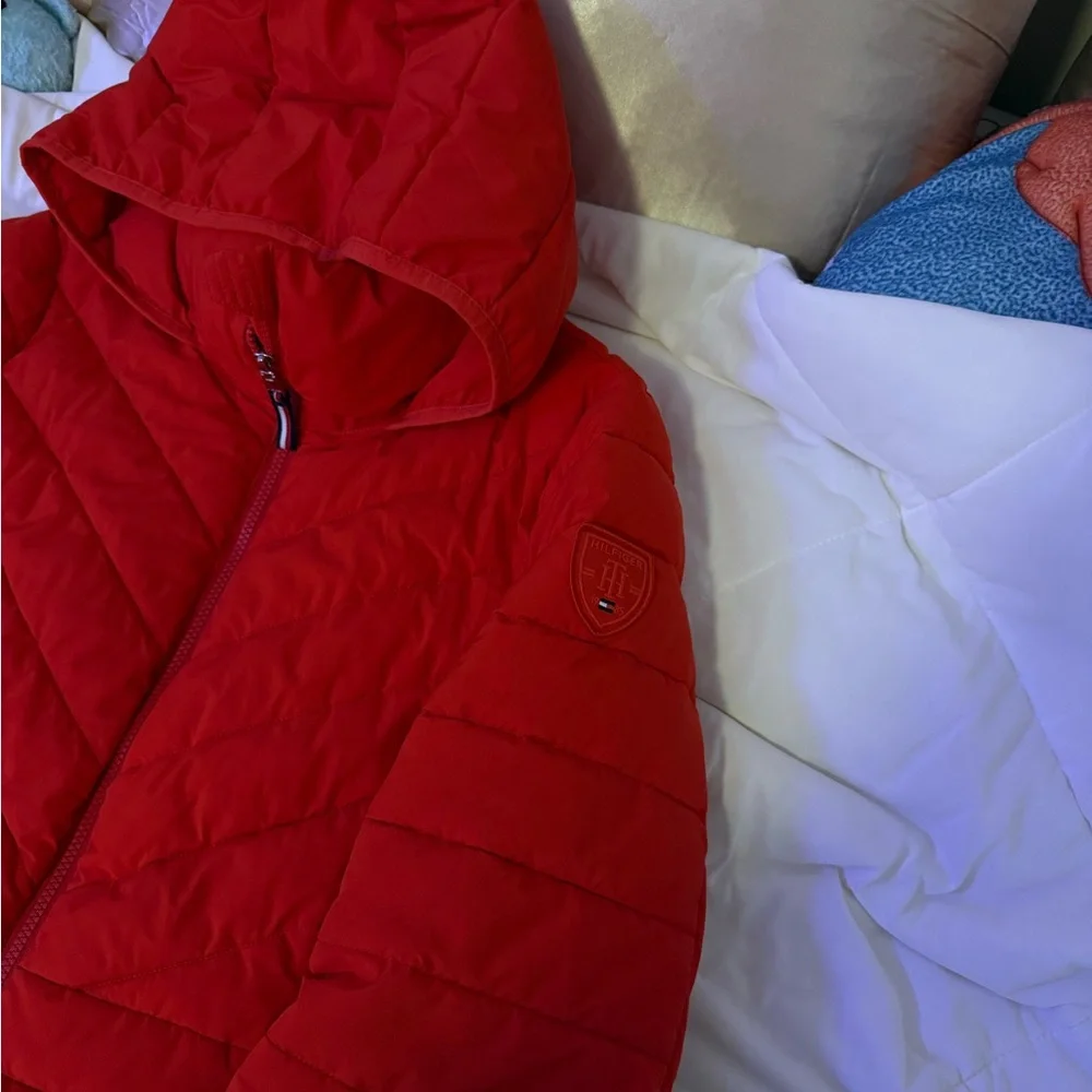 Red Tommy Hilfiger Puffer Jacket - Picture 7 of 9